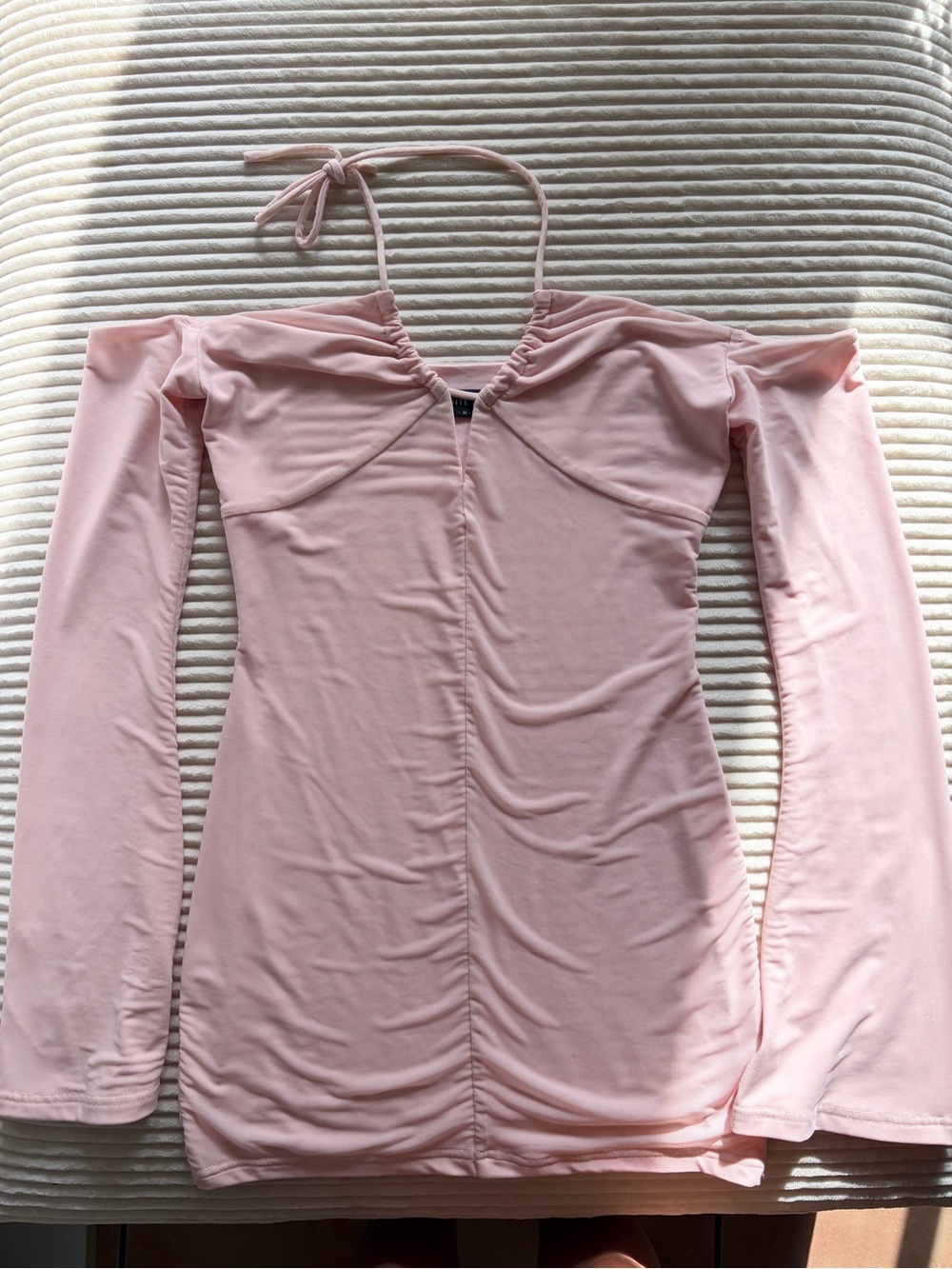 White Fox Boutique Light Pink Off-Shoulder Long Sleeve Mini Dress Size Medium